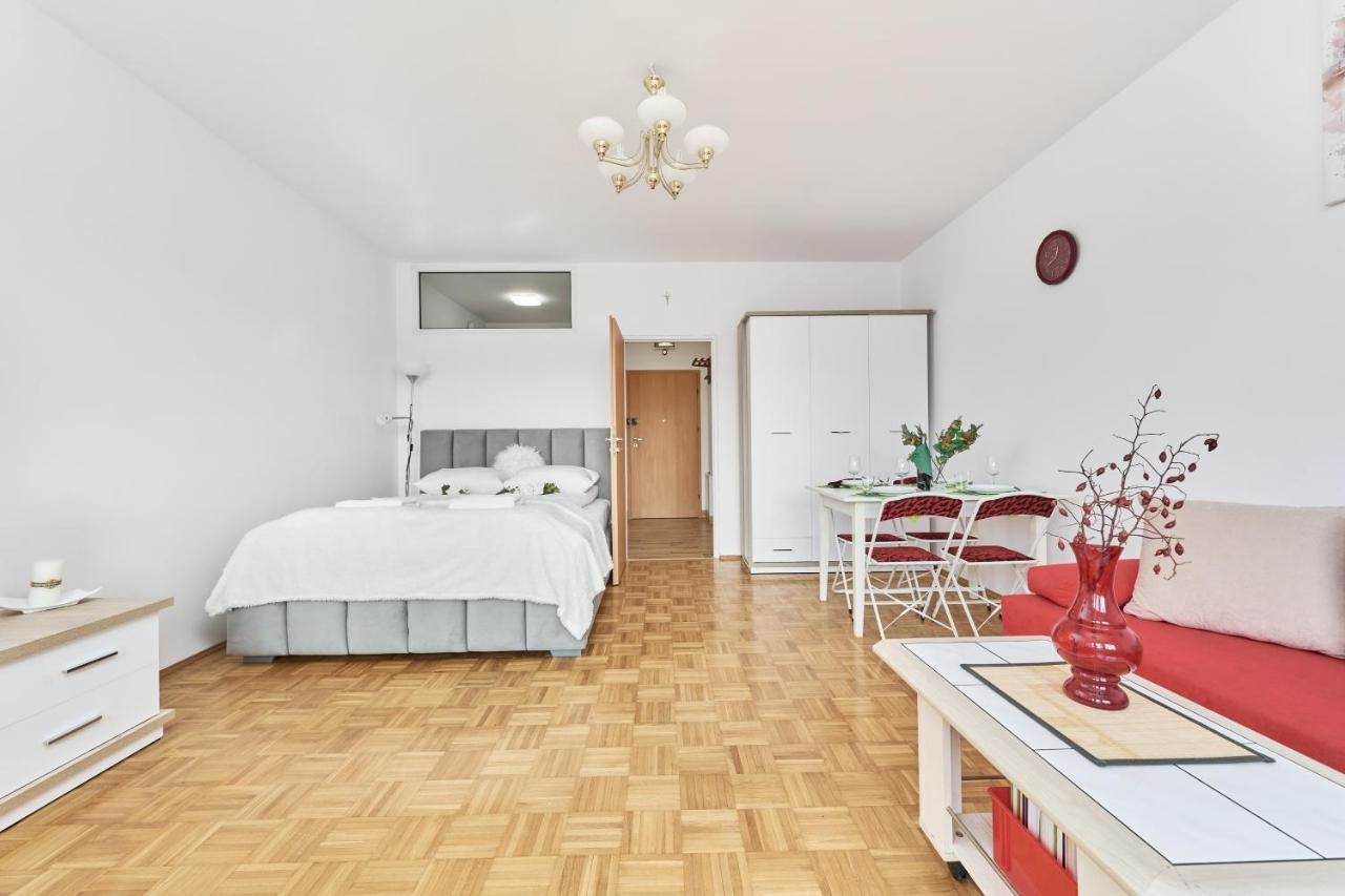 Apartments Wroclaw Legnicka By Noclegi Renters Eksteriør billede